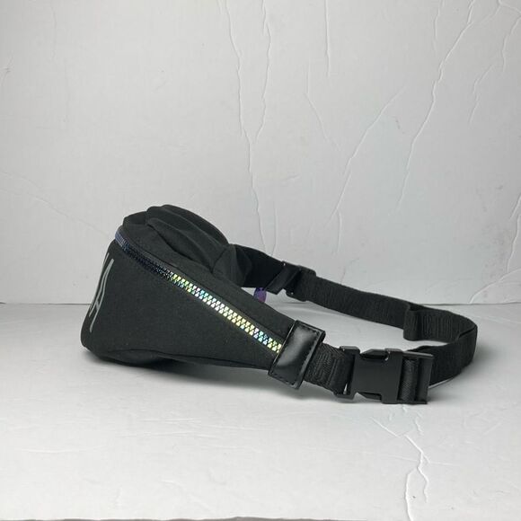 Victoria’s Secret Iridescent Fanny Pack Waist Bag - Picture 9 of 13